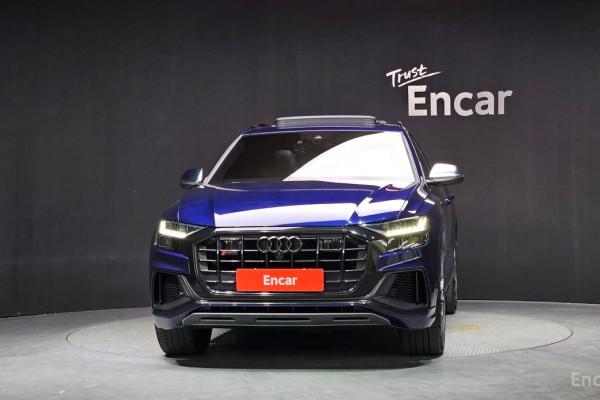 2021 Audi Q8 с пробегом 49 932 км