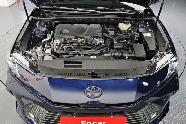 2025 Toyota Camry с пробегом 4 007 км