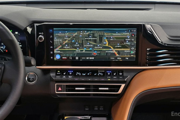 2025 Toyota Camry с пробегом 4 007 км