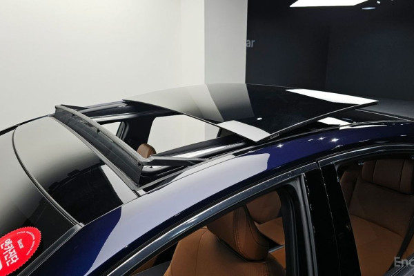 2025 Toyota Camry с пробегом 4 007 км