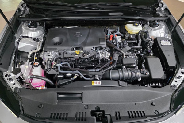 2025 Toyota Camry с пробегом 4 070 км