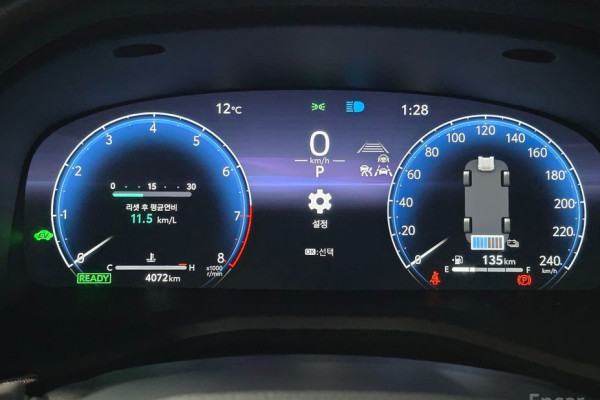 2025 Toyota Camry с пробегом 4 070 км