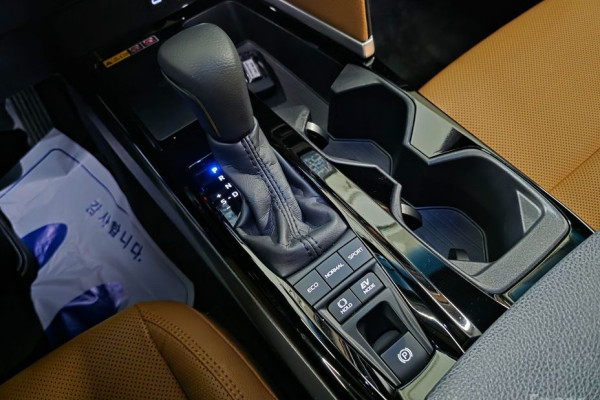 2025 Toyota Camry с пробегом 4 070 км