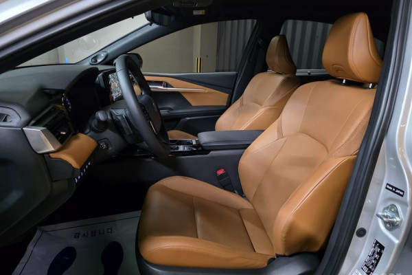 2025 Toyota Camry с пробегом 4 070 км