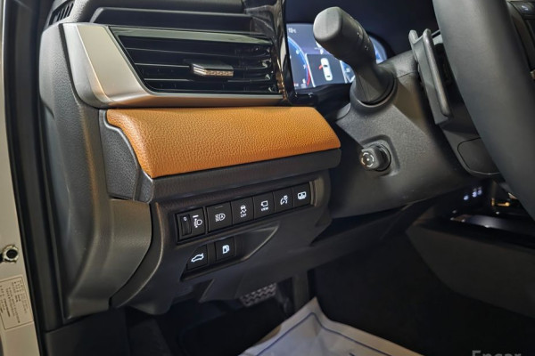 2025 Toyota Camry с пробегом 4 070 км