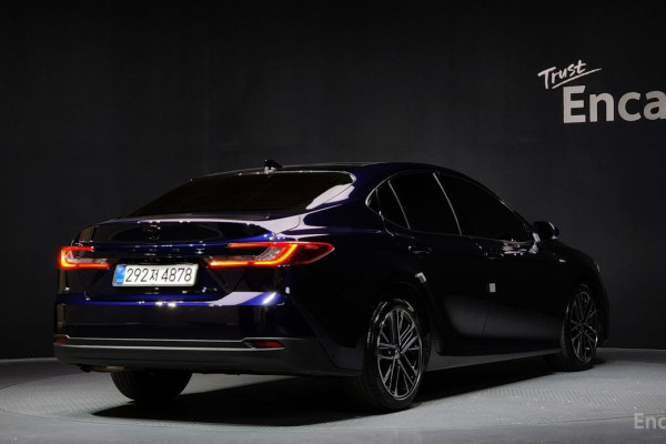 2025 Toyota Camry с пробегом 4 252 км