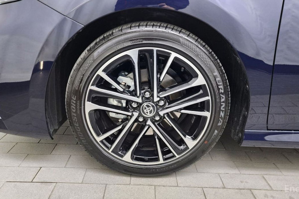 2025 Toyota Camry с пробегом 4 252 км