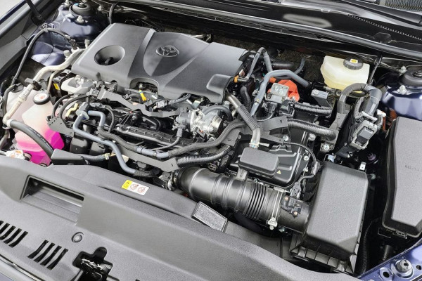 2025 Toyota Camry с пробегом 4 252 км