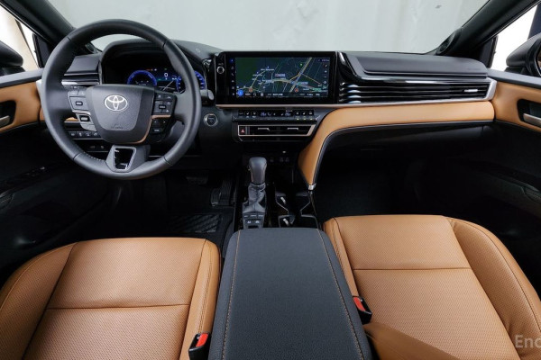 2025 Toyota Camry с пробегом 4 252 км