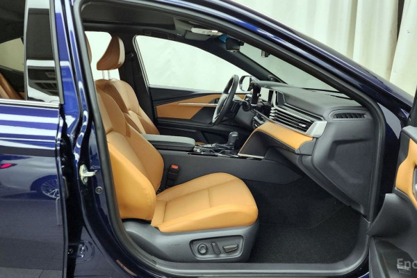 2025 Toyota Camry с пробегом 4 252 км