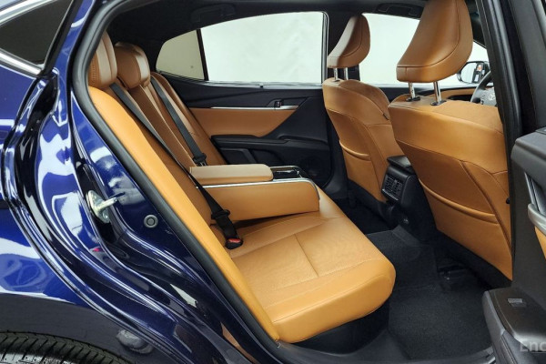 2025 Toyota Camry с пробегом 4 252 км