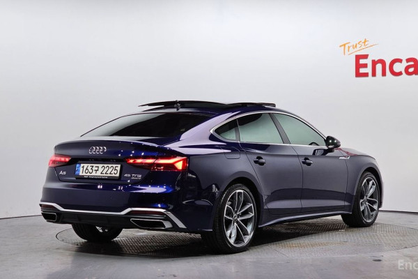2022 Audi A5 с пробегом 42 433 км