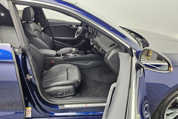 2022 Audi A5 с пробегом 42 433 км