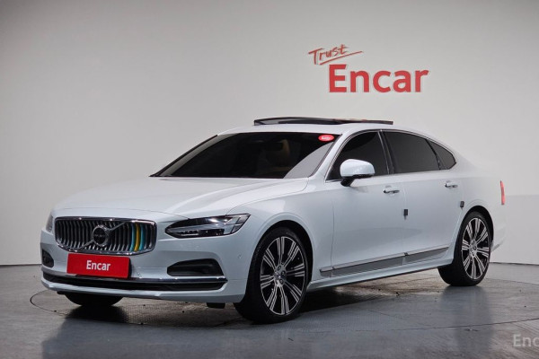 2022 Volvo S90 с пробегом 35 955 км