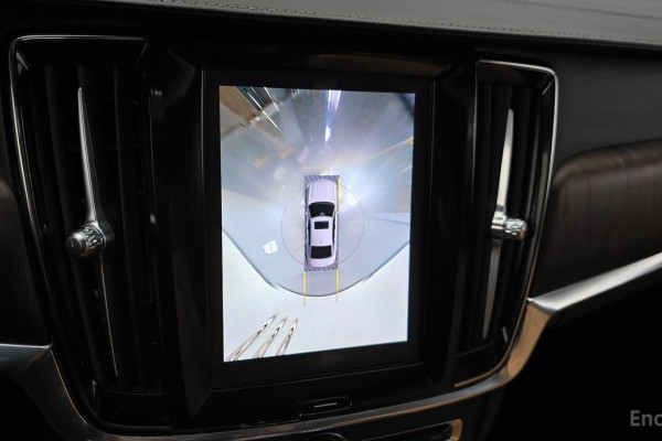 2022 Volvo S90 с пробегом 94 674 км