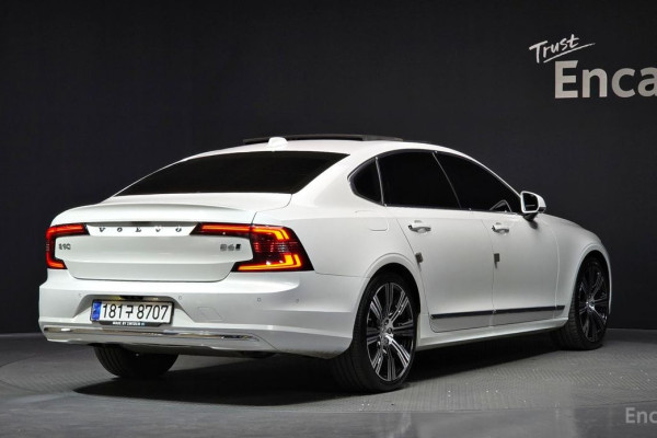 2021 Volvo S90 с пробегом 93 410 км