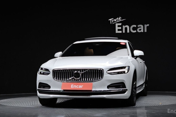 2022 Volvo S90 с пробегом 63 622 км