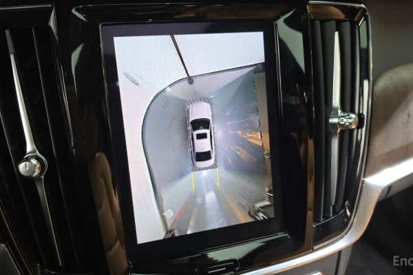 2023 Volvo S90 с пробегом 27 426 км