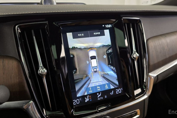 2021 Volvo S90 с пробегом 93 410 км