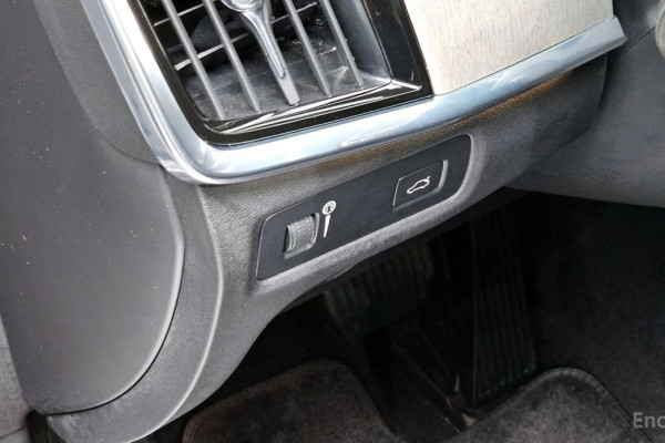 2021 Volvo S90 с пробегом 39 305 км