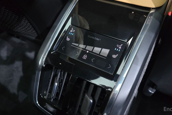 2023 Volvo S90 с пробегом 27 426 км