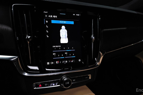 2022 Volvo S90 с пробегом 63 622 км