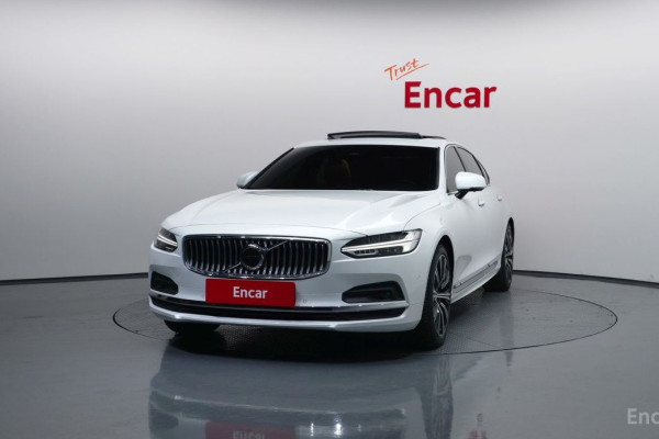 2022 Volvo S90 с пробегом 9 088 км