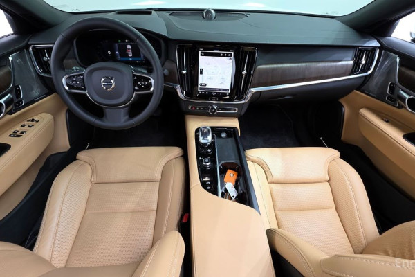 2022 Volvo S90 с пробегом 9 088 км
