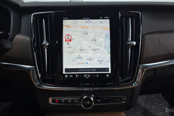 2022 Volvo S90 с пробегом 78 417 км