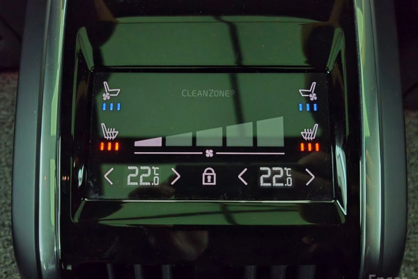 2022 Volvo S90 с пробегом 75 218 км