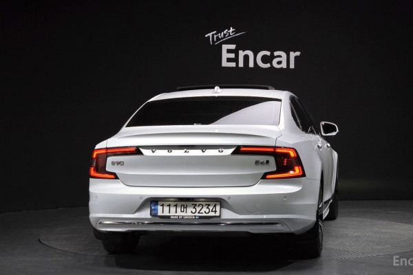 2022 Volvo S90 с пробегом 80 461 км