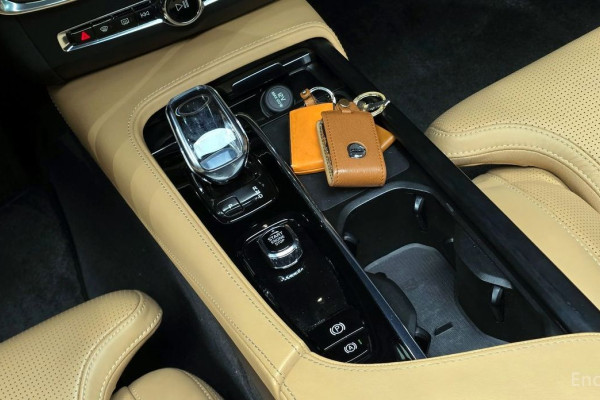 2022 Volvo S90 с пробегом 80 461 км