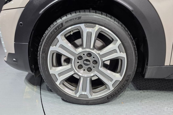 2023 Mini Countryman с пробегом 25 080 км