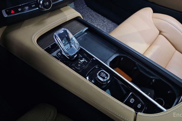 2022 Volvo S90 с пробегом 41 806 км