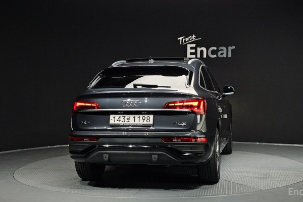 2022 Audi Q5 с пробегом 65 982 км