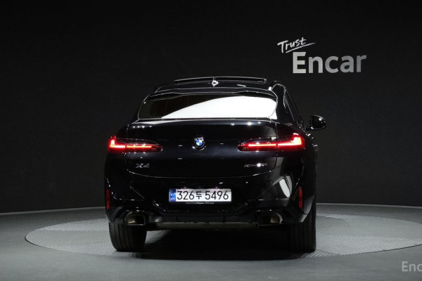 2024 BMW X4 с пробегом 24 816 км