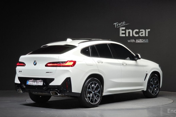 2024 BMW X4 с пробегом 15 613 км