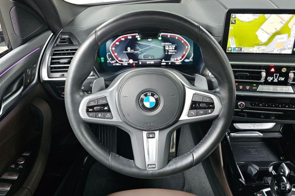 2024 BMW X4 с пробегом 15 613 км