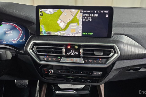 2024 BMW X4 с пробегом 15 613 км