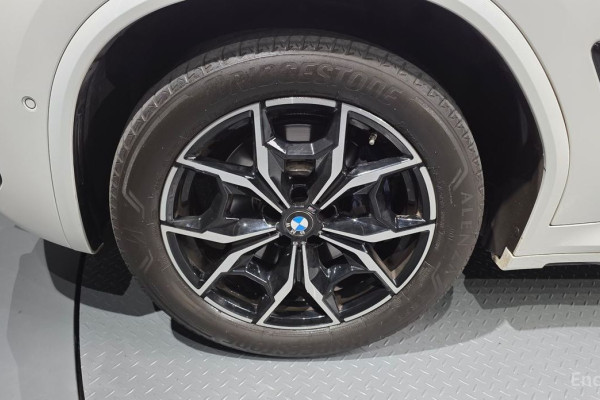 2023 BMW X4 с пробегом 23 245 км