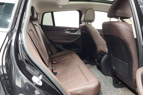 2023 BMW X4 с пробегом 81 243 км