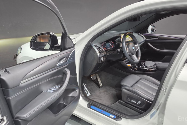 2023 BMW X4 с пробегом 23 245 км