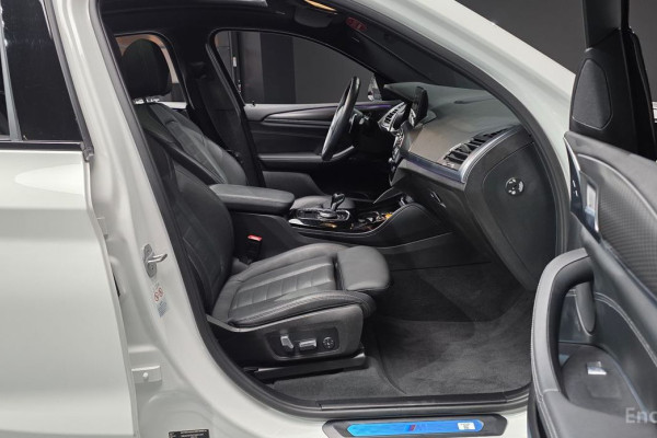 2023 BMW X4 с пробегом 23 245 км