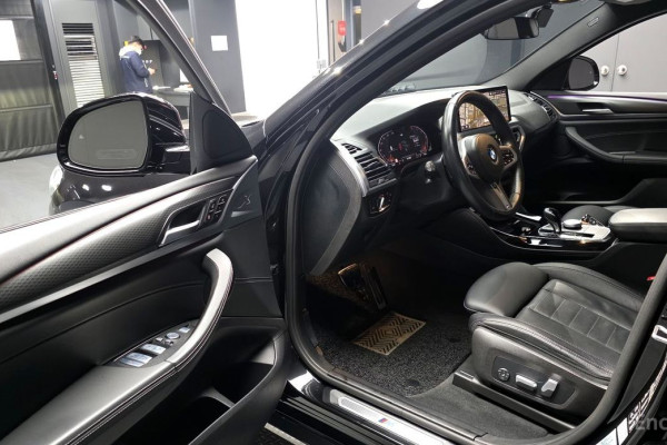 2023 BMW X4 с пробегом 131 514 км