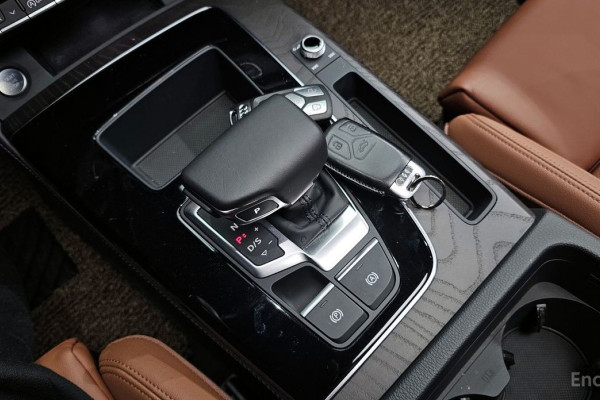 2023 Audi Q5 с пробегом 10 862 км