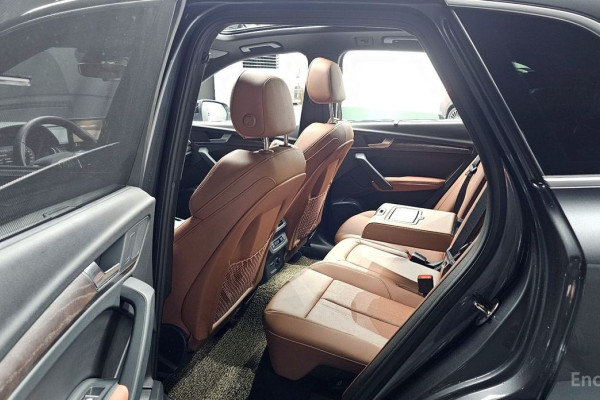 2023 Audi Q5 с пробегом 10 862 км