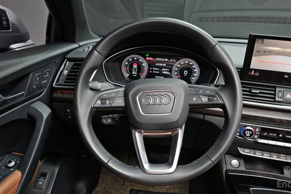 2023 Audi Q5 с пробегом 10 862 км