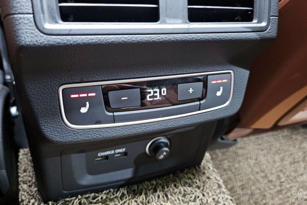 2023 Audi Q5 с пробегом 10 862 км