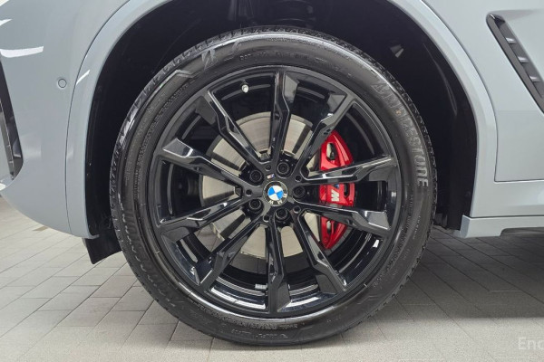 2025 BMW X4 с пробегом 7 342 км