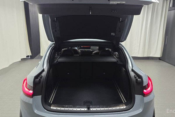 2025 BMW X4 с пробегом 7 342 км